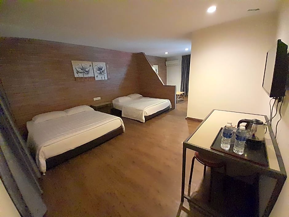 Talents Motor Park Hotel