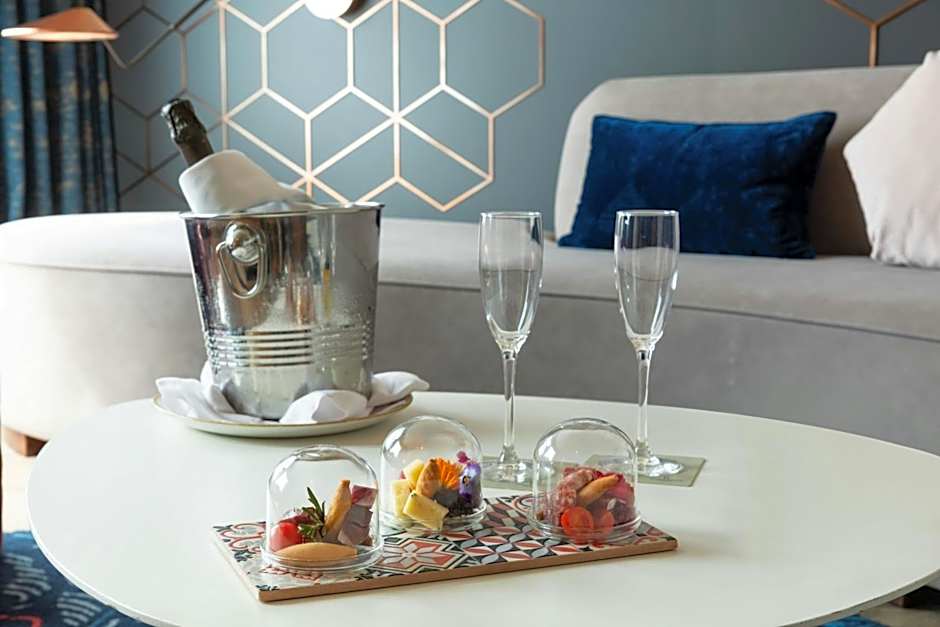 Renaissance by Marriott Barcelona Hotel