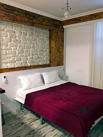 Double Room with Kitchenette (Ground Floor)