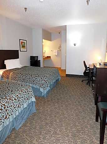 Queen Studio - Non-Smoking