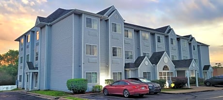 Microtel Inn & Suites by Wyndham Tulsa - Catoosa Route 66