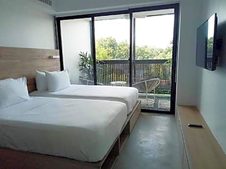 The Garden Room Twin