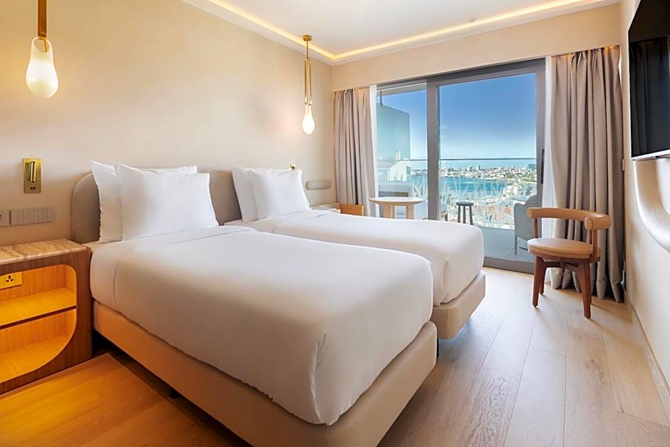 EVOLUTION Cascais-Estoril Hotel