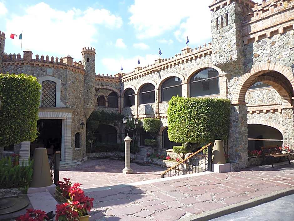 Hotel Castillo de Santa Cecilia