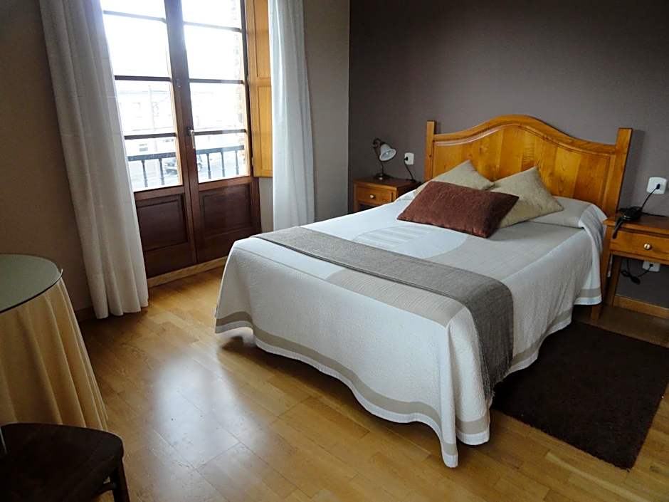 Hotel Restaurante Casa Petronila