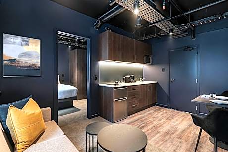 One Bedroom Metro Unit