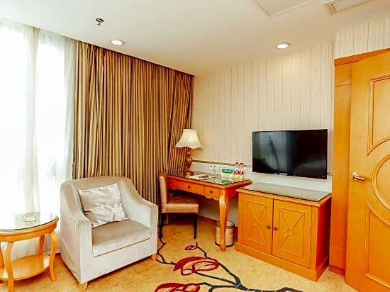 Vienna Hotel Rugao Zhengxiang Square branch