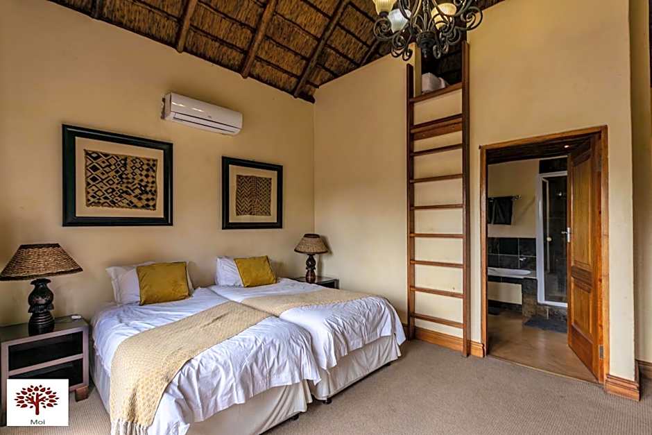 Zebula Golf and Wildlife Estate - Aardwolf Pax 10 - Moi Signature Luxury villa