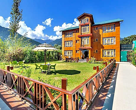 Wildflower Villa Resort