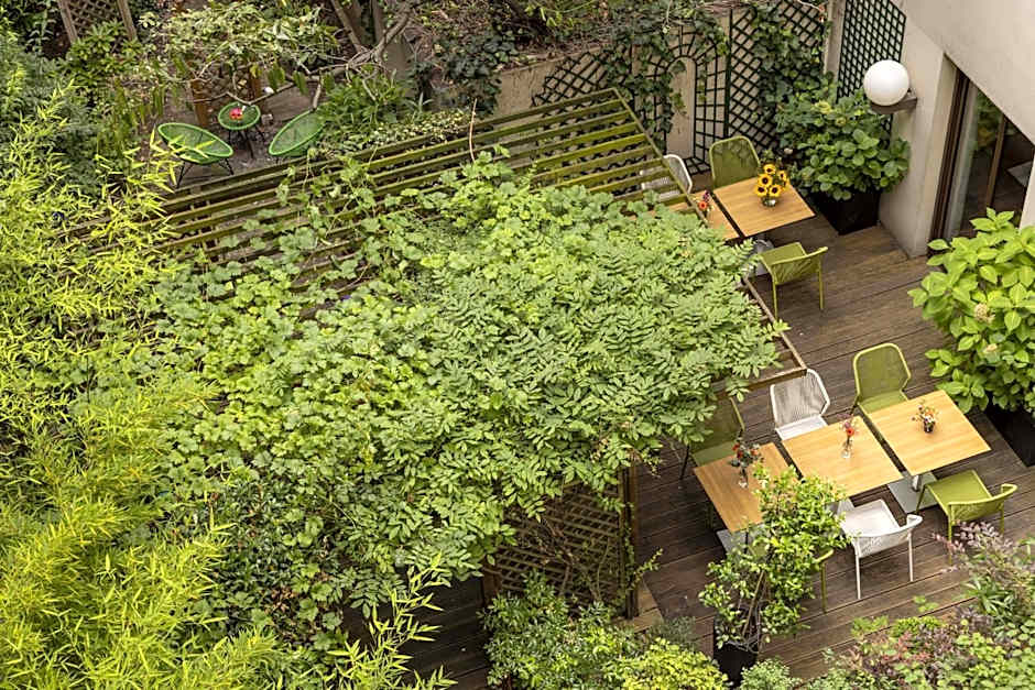 Hotel Paris Louis Blanc