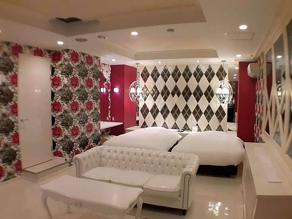 Royal Hotel Uohachi Bettei