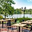 Lake House Plon