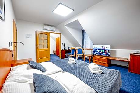 Deluxe Family Suite