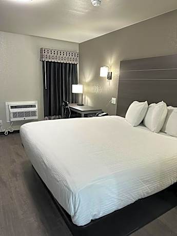 King Room - Non-Smoking