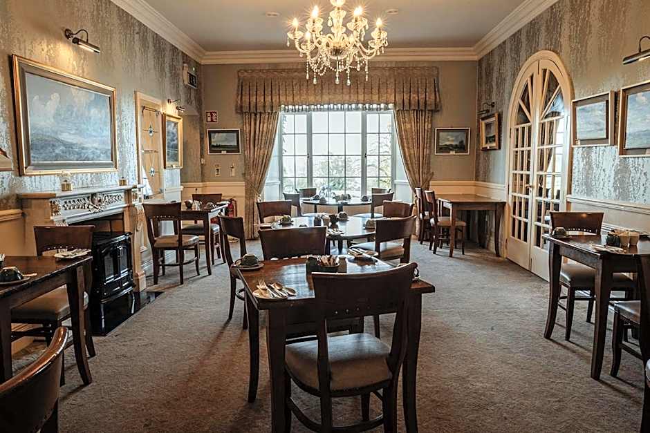 Crover House Hotel & Golf Club