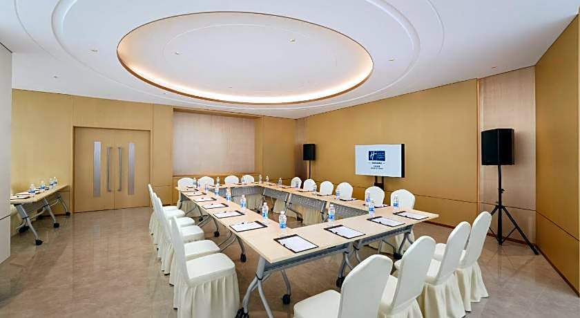 Holiday Inn Express Dalian City Center