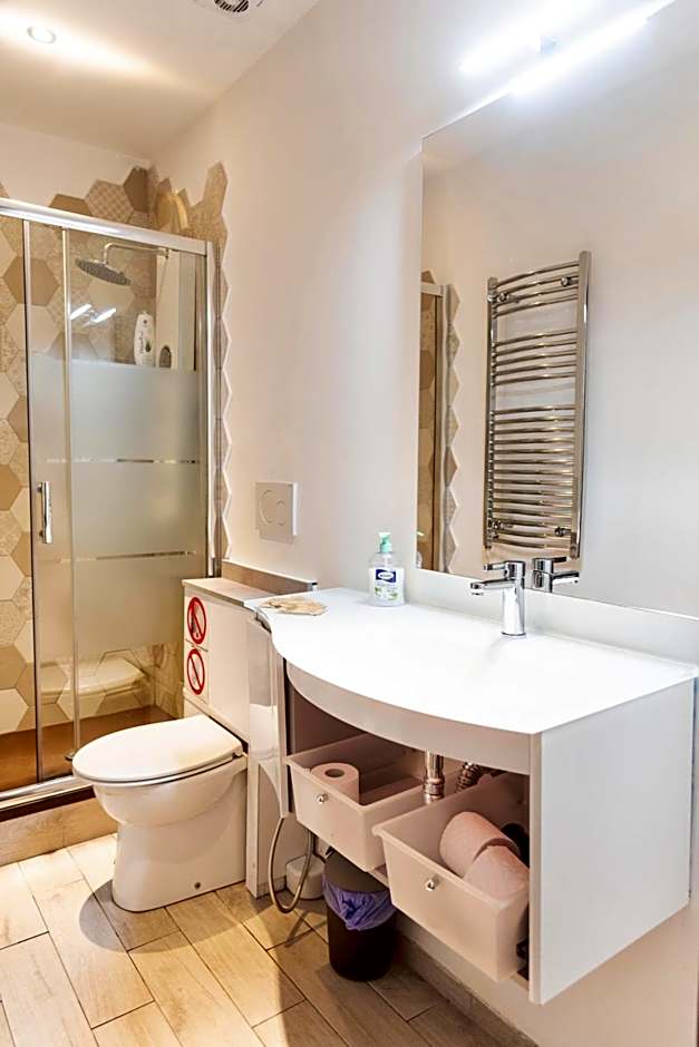 Merulana Suite Apartment