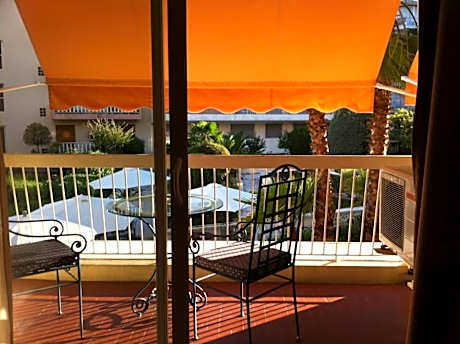 Triple Room with Balcony