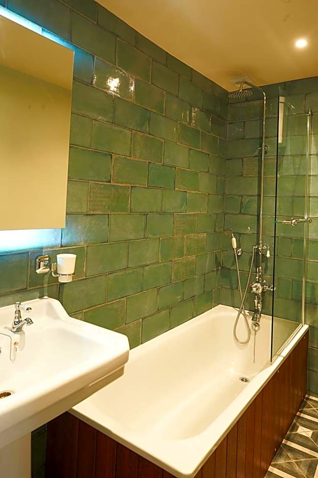 The White Horse Hotel