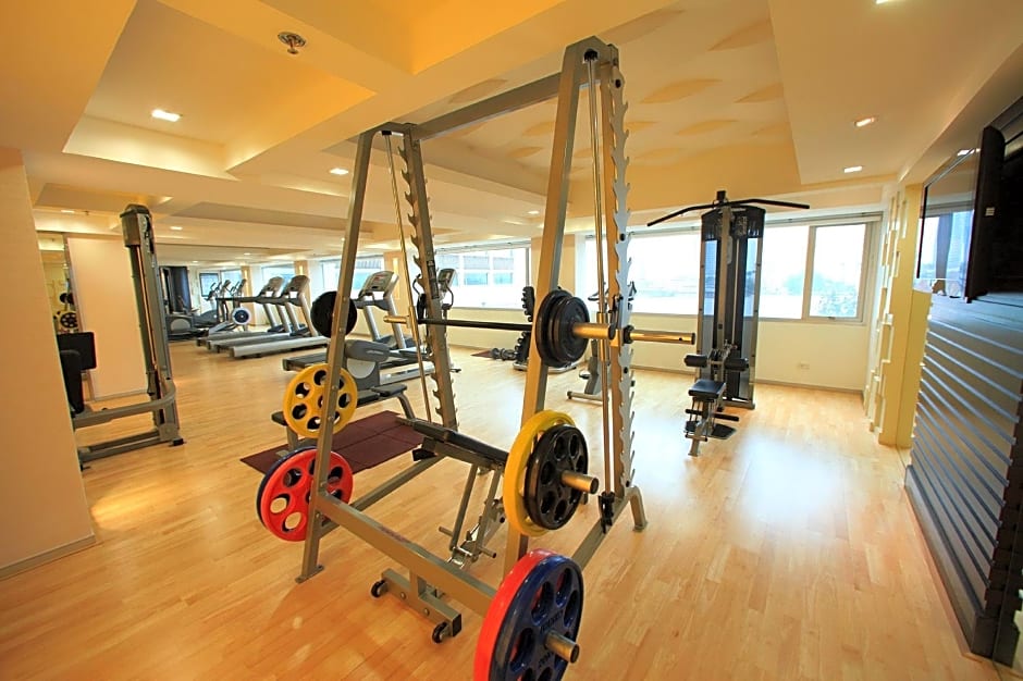 Ramada Plaza by Wyndham Bangkok Menam Riverside