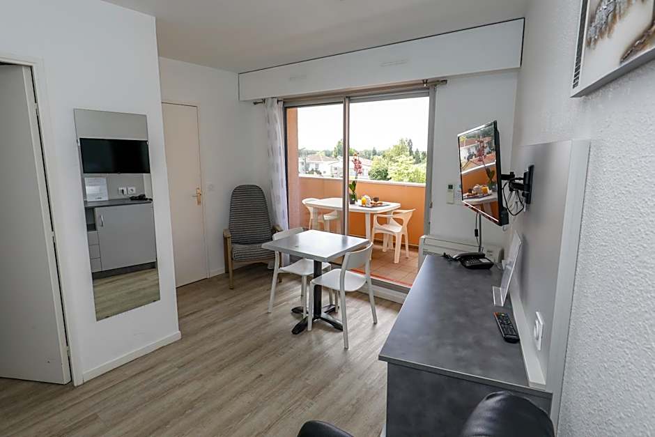 LES TERRASSES DE BORDA***