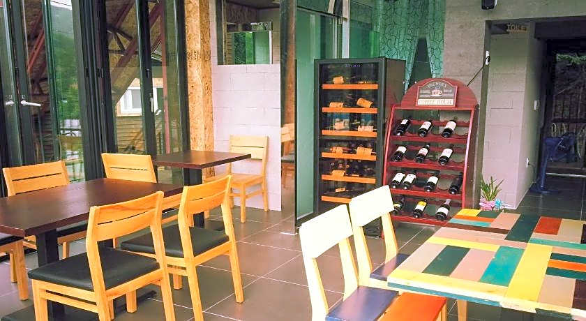 Goodstay White Cabin Pension (Korea Quality)