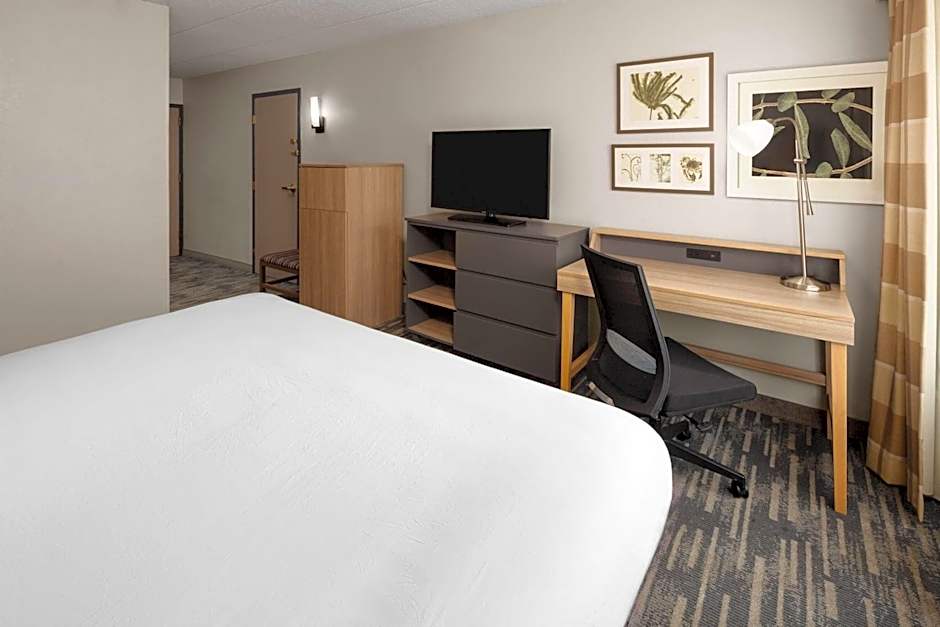 Wingate by Wyndham Lincoln Airport East I-80
