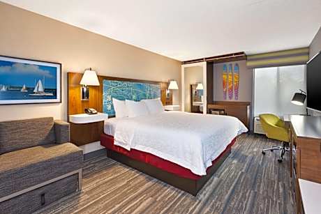 King Room - Hearing Access/Non-Smoking