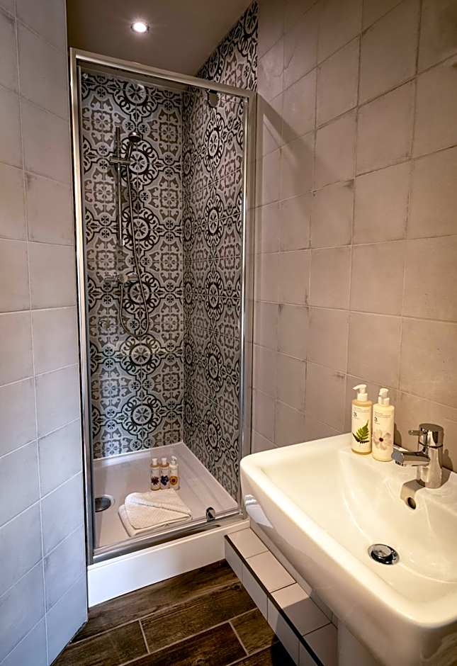 George and Dragon Clifton