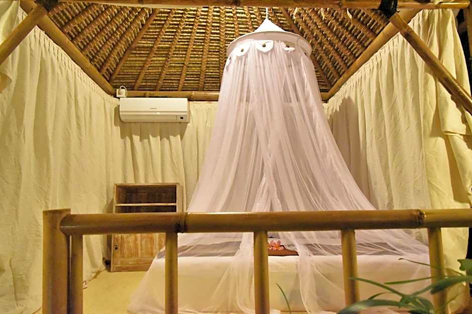 Salty Shakas Bamboo Stay Canggu