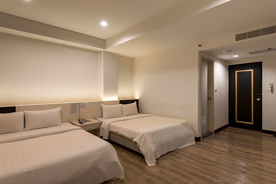 Lotus Yuan Business Hotel