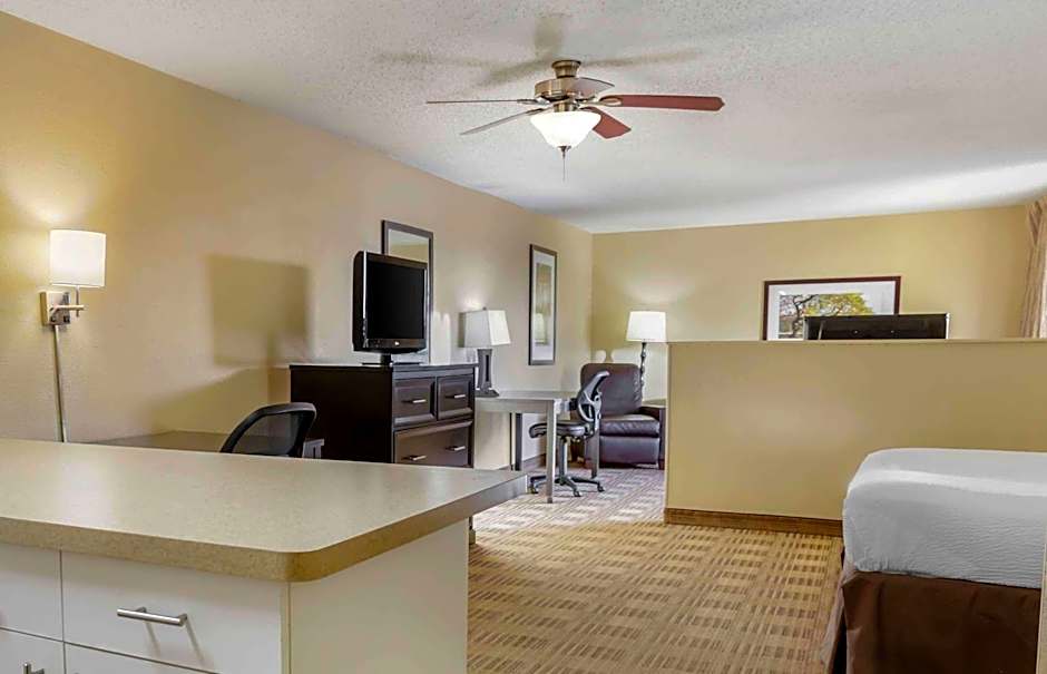 Extended Stay America Suites - Columbus - NE - I-270