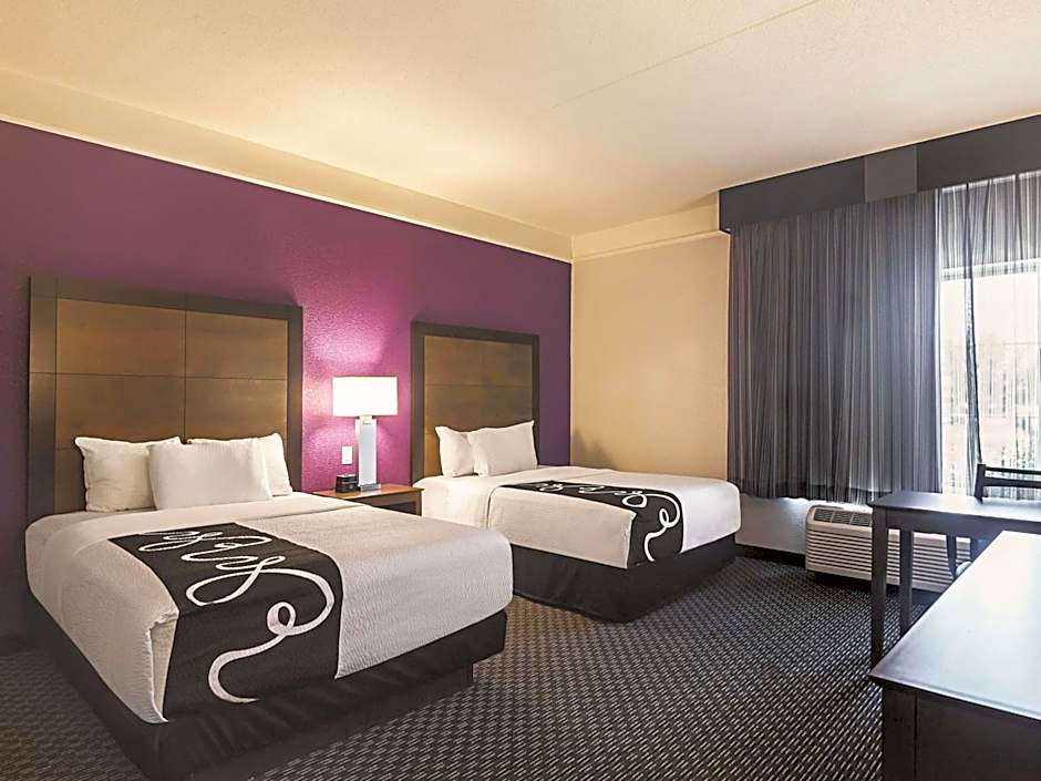 La Quinta Inn & Suites by Wyndham Oklahoma City North West Expressway