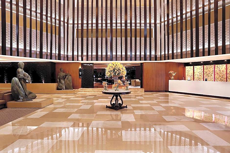 Hilton Bangalore Embassy Golflinks