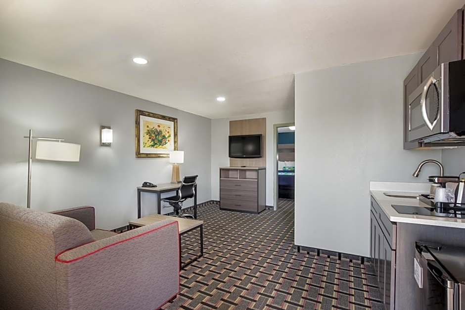 Knights Inn & Suites Salem, IN