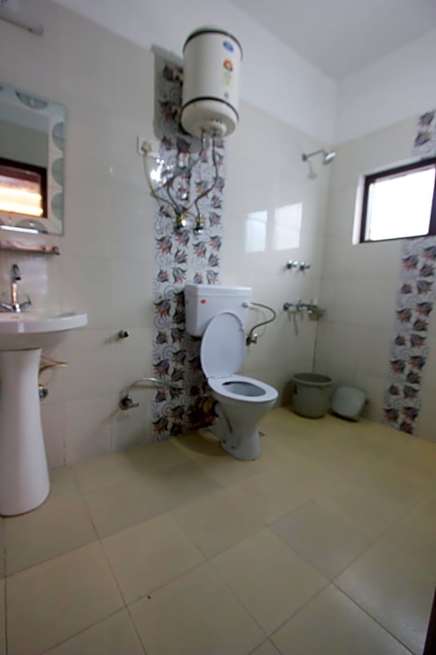 Hotel River Inn – Manali, PA