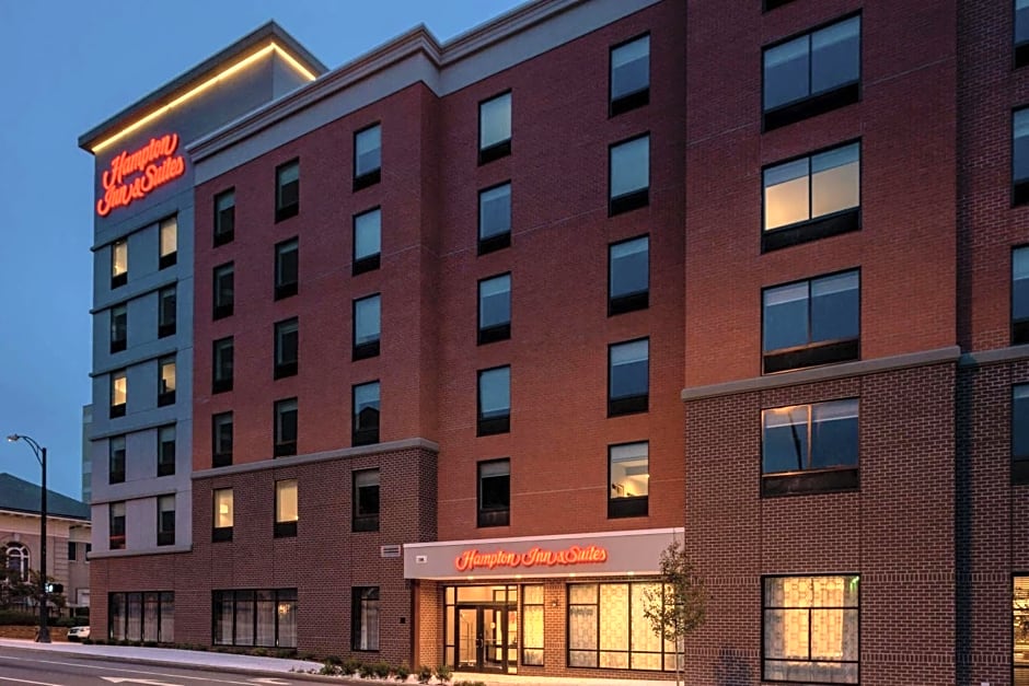 Hampton Inn By Hilton & Suites Winston-Salem Downtown