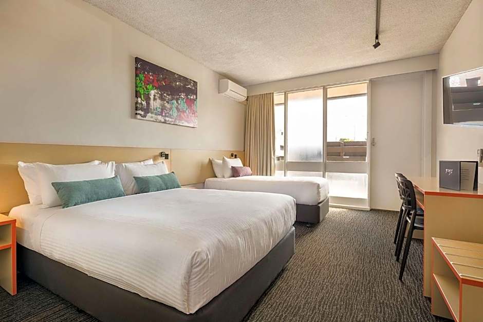 Nightcap at Waltzing Matilda Hotel