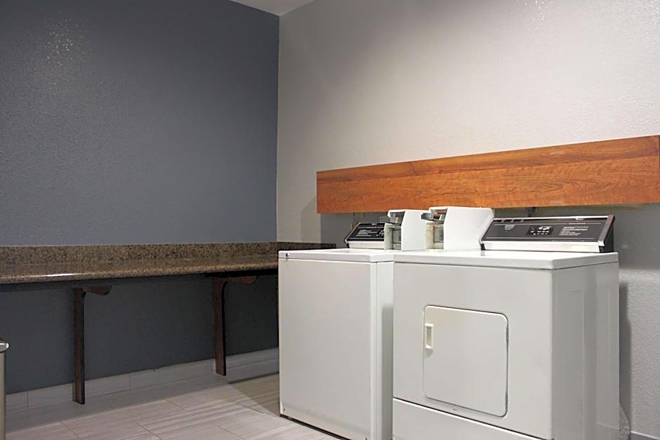 Best Western Plus North Houston Inn & Suites