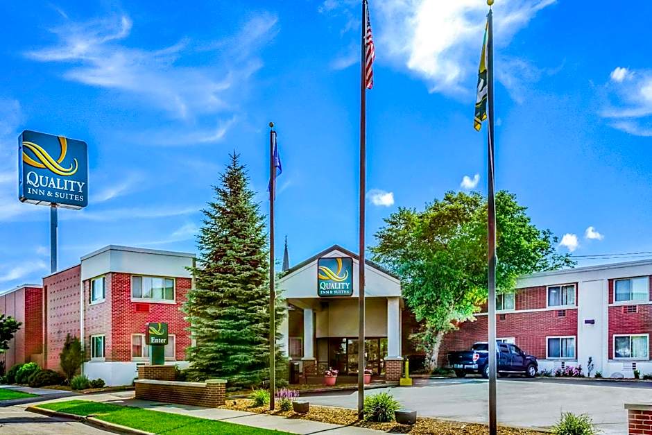 Quality Inn & Suites Green Bay Downtown