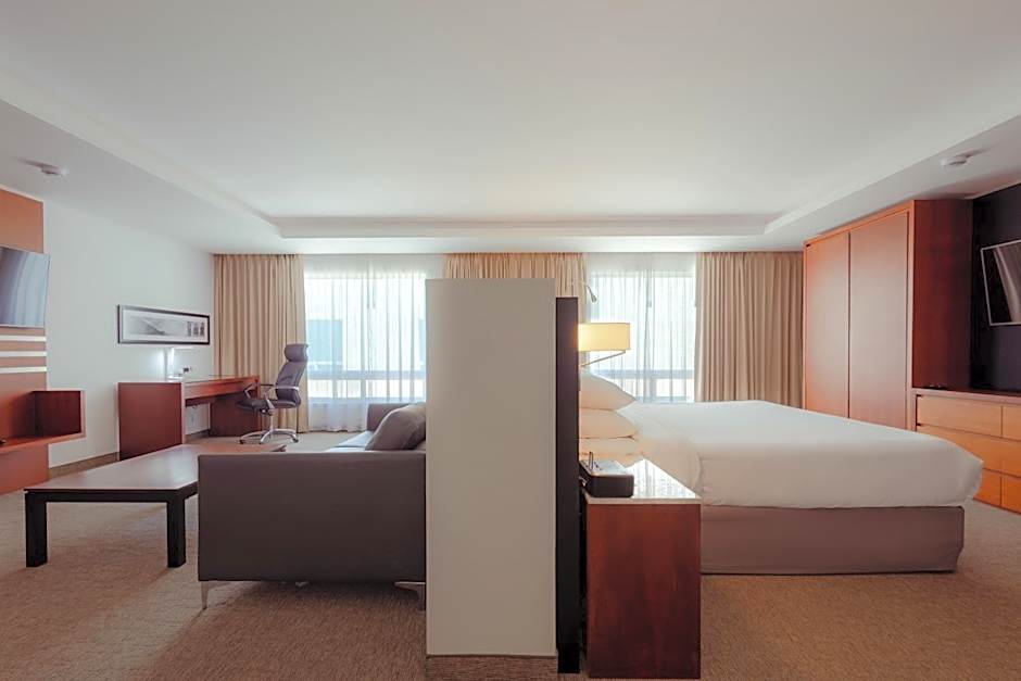 Sheraton Leon