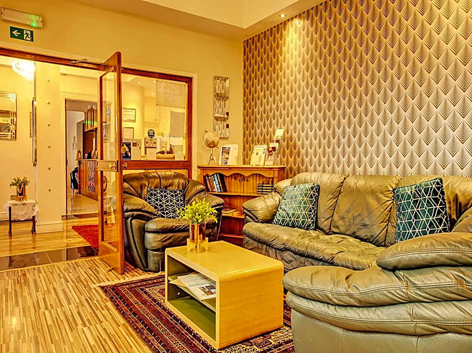 The Waverley Hotel