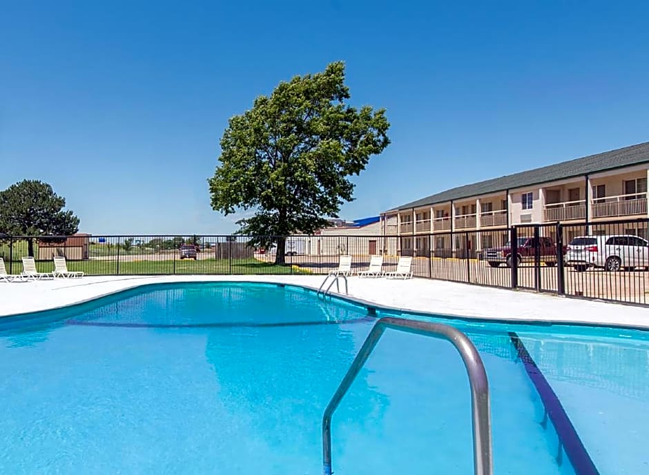 Howard Johnson Inn Salina