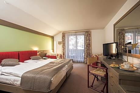 Double or Twin Room with Balcony