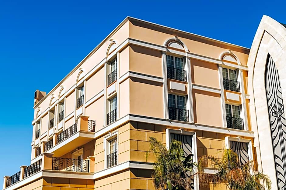 The Arkin Colony Hotel