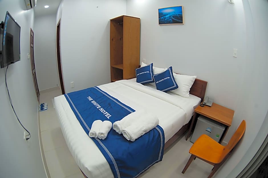 The white guest house