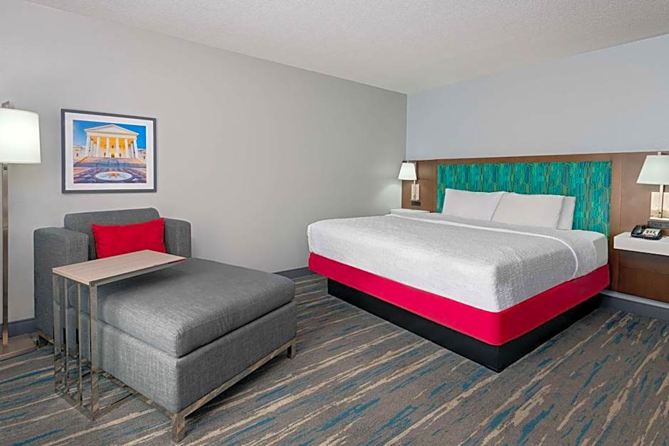 Hampton Inn By Hilton Richmond-Colonial Heights
