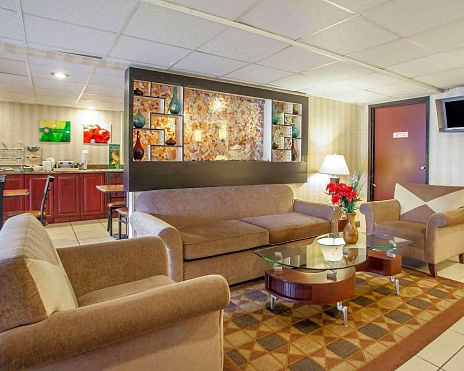 Quality Inn Aurora - Naperville Area