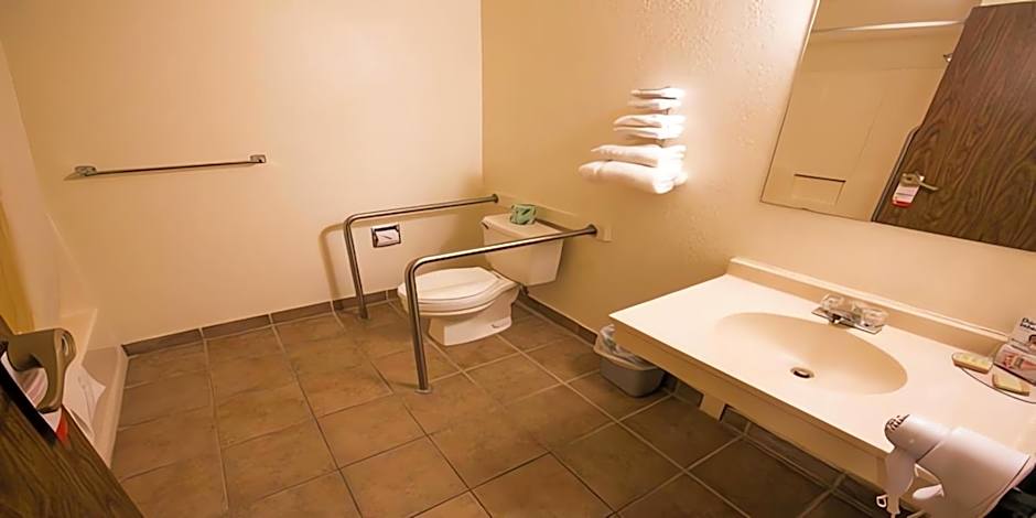 Super 8 by Wyndham Lake Havasu City