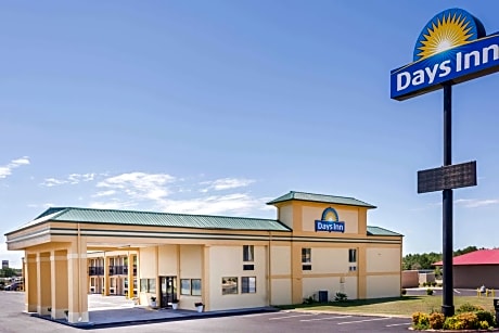 Days Inn by Wyndham Byron